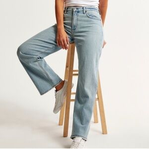 Abercrombie and fitch the baggy low rise jeans